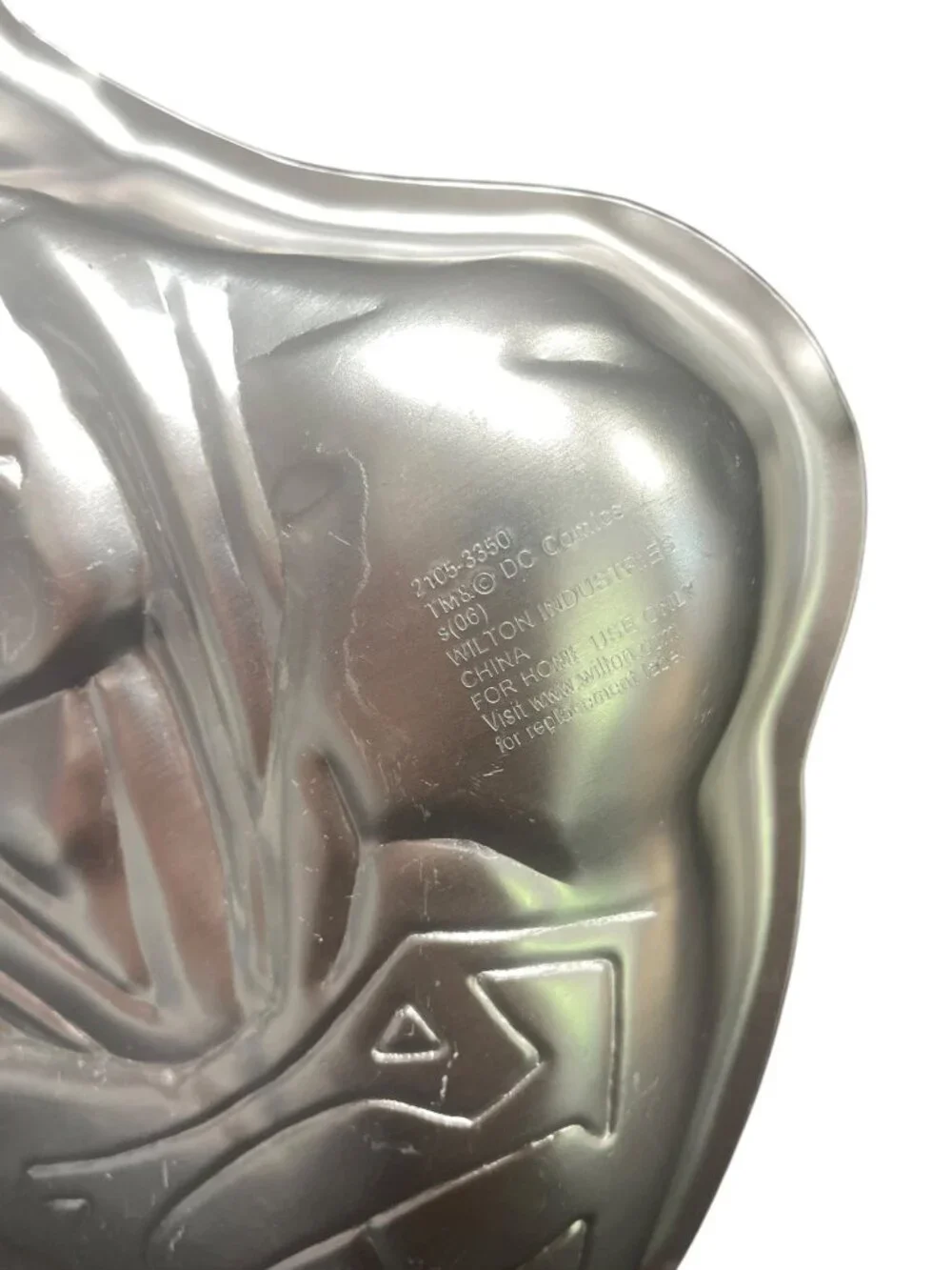 Wilton 2105-3350 Cake Pan Superman‎ DC Comics Superhero Bakeware